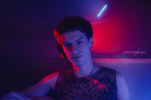 Cómo poner un condón paso a paso_Durex España